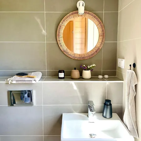 208 Gemuetliches Tiny House Mit Blick Ins Gruene 別荘 ブレッケーデ